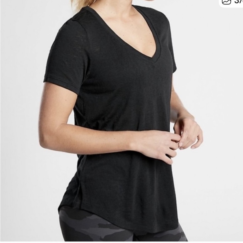 Athleta Breezy Scoop V Neck T Shirt Gray/Black Tunic Length M NEW - Picture 7 of 8